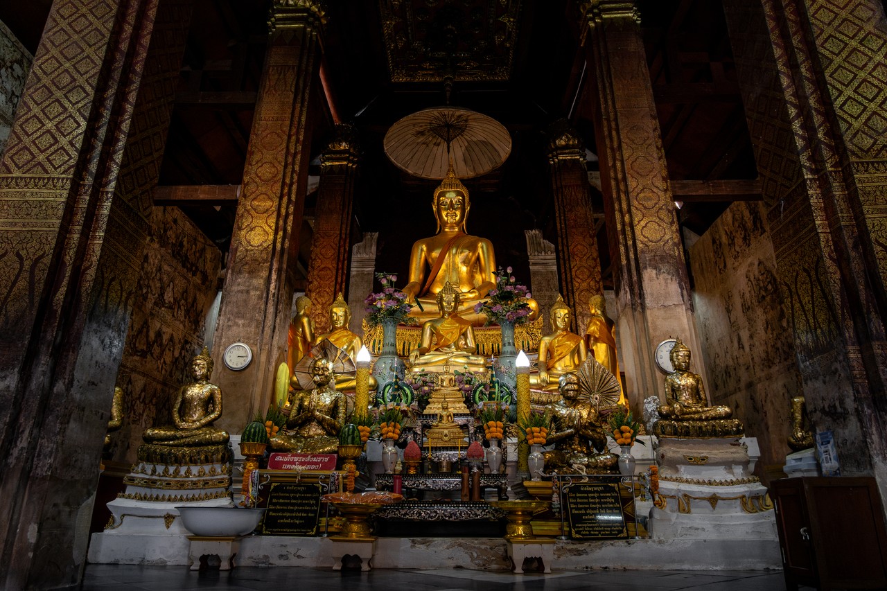 วัดใหญ่สุวรรณาราม วรวิหาร