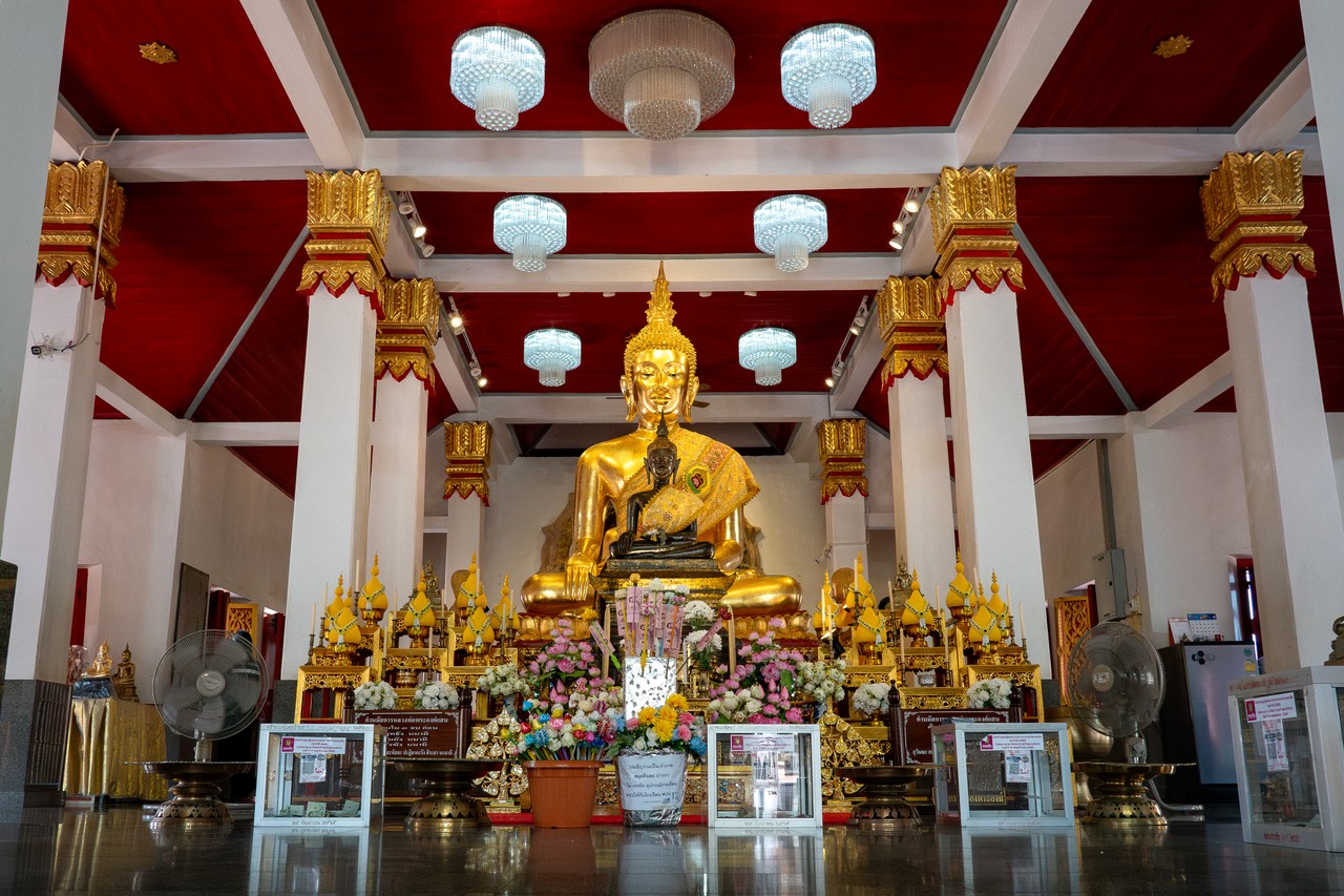 วัดพระธาตุเชิงชุมวรวิหาร